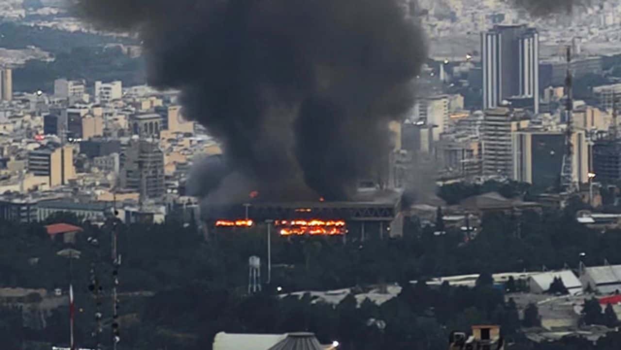 الدار - أفاد التلفزيون الإيراني الرسمي، في نبأ عاجل، بتعرض بعض الأقسام