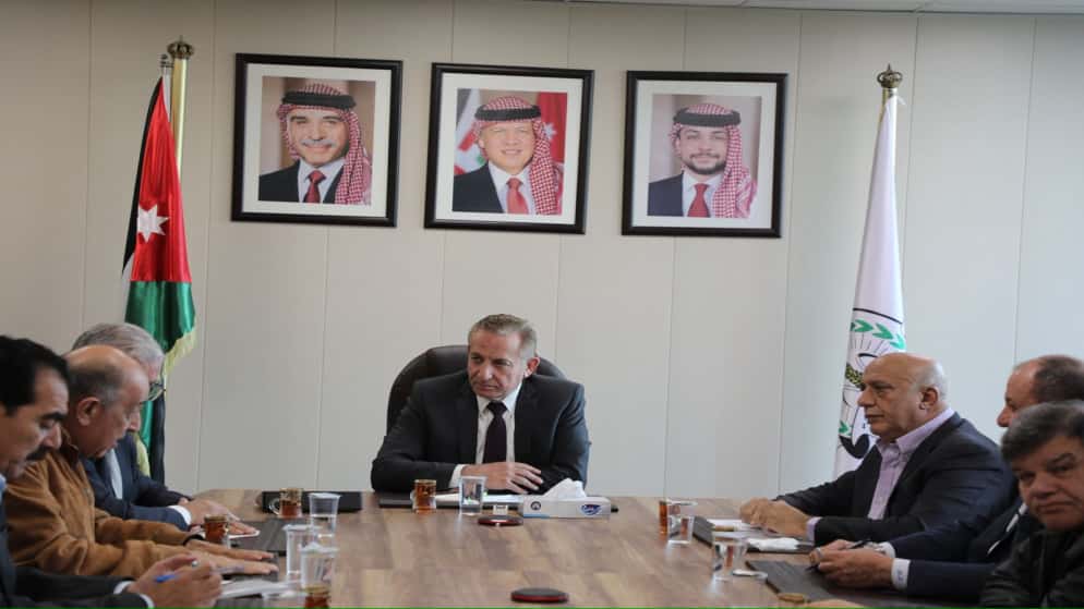 التقى وزير الزراعة صائب الخريسات الخميس نقيب وأعضاء مجلس النقابة العام