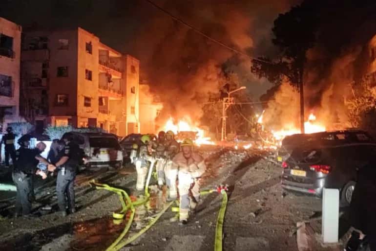 الدار -  نقلت صحيفة هآرتس العبرية عن بلدية تل أبيب قولها إن 200 مبنى ت