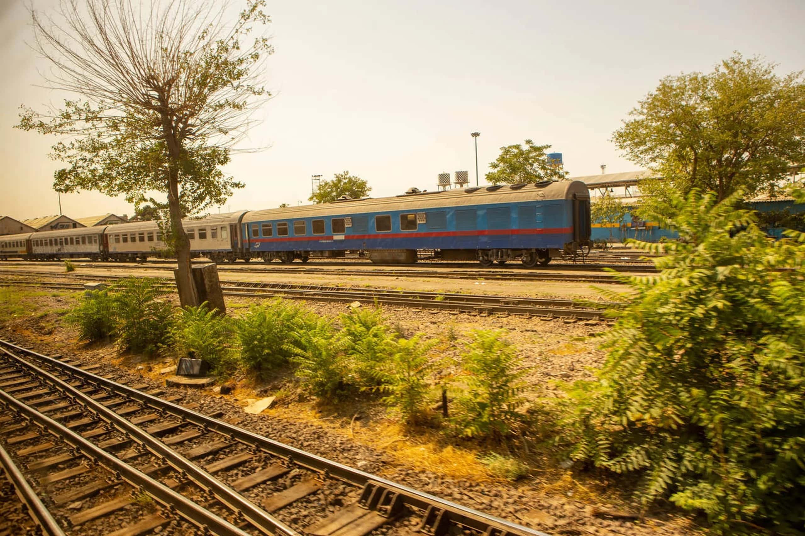 الدار - أفاد موقع «إيران إنترناشيونال» في خبر عاجل باستهداف خط سكة حدي