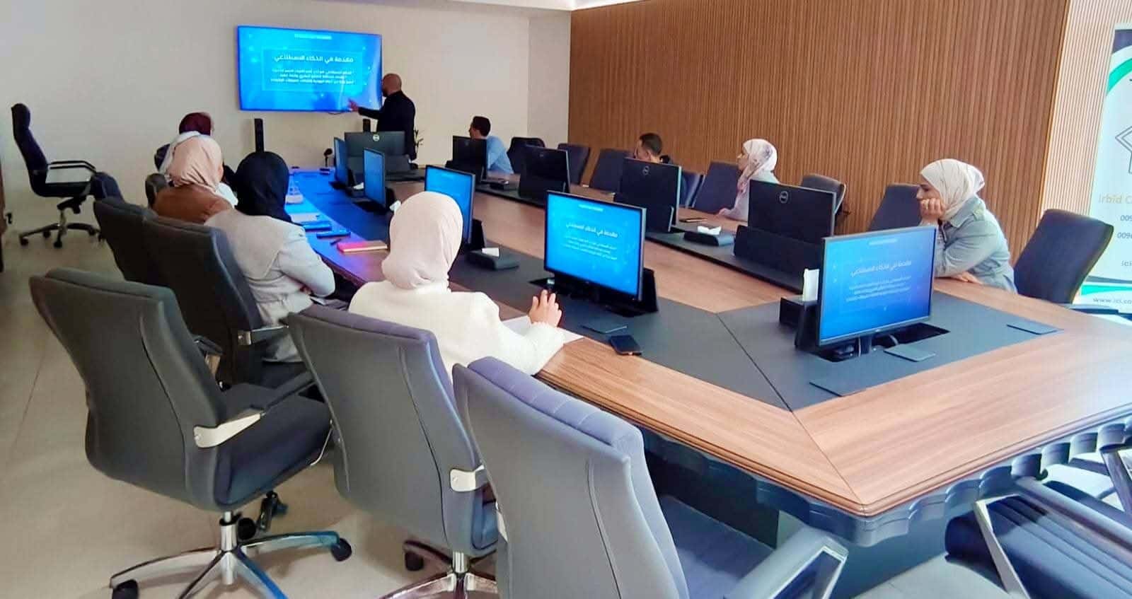 عقدت غرفة صناعة إربد اليوم دورة تدريبية لموظفيها بعنوان "The Power of