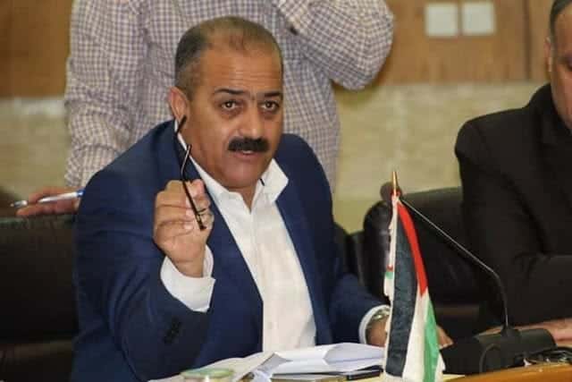 في زمن يكثر فيه النقد عن المسؤولين، يبرز بعض القادة الذين يكسبون محبة