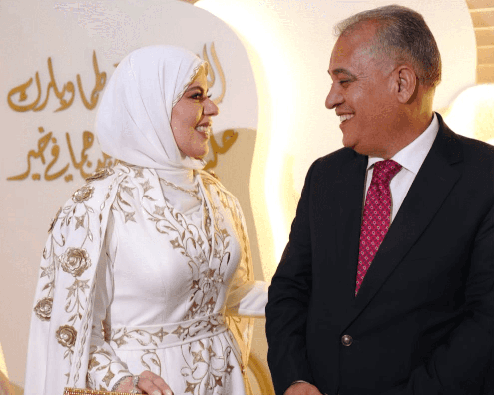 الدار -  احتفل النائبان أحمد الهميسات ونور أبو غوش بكتب كتابهما، وسط أ