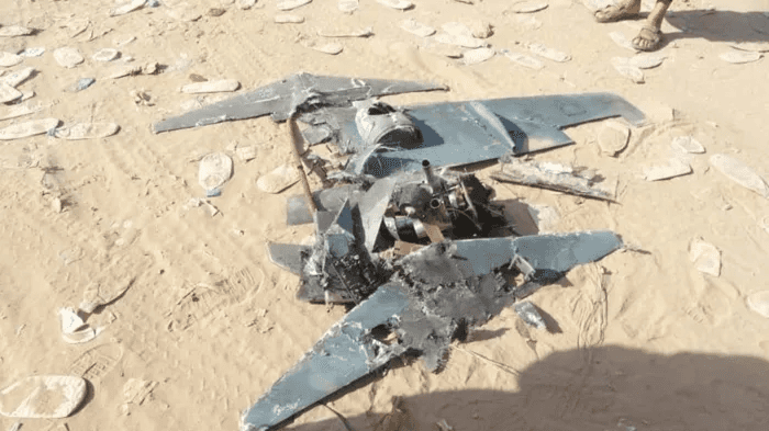 الدار - أفادت مصادر، بوقوع أضرار طفيفة في عدة منازل جراء سقوط مسيّرة ف