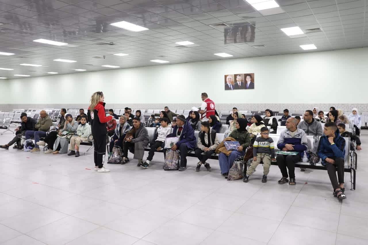 الدار -  أجلت القوات المسلحة الأردنية، اليوم الإثنين، الدفعة الخامسة و