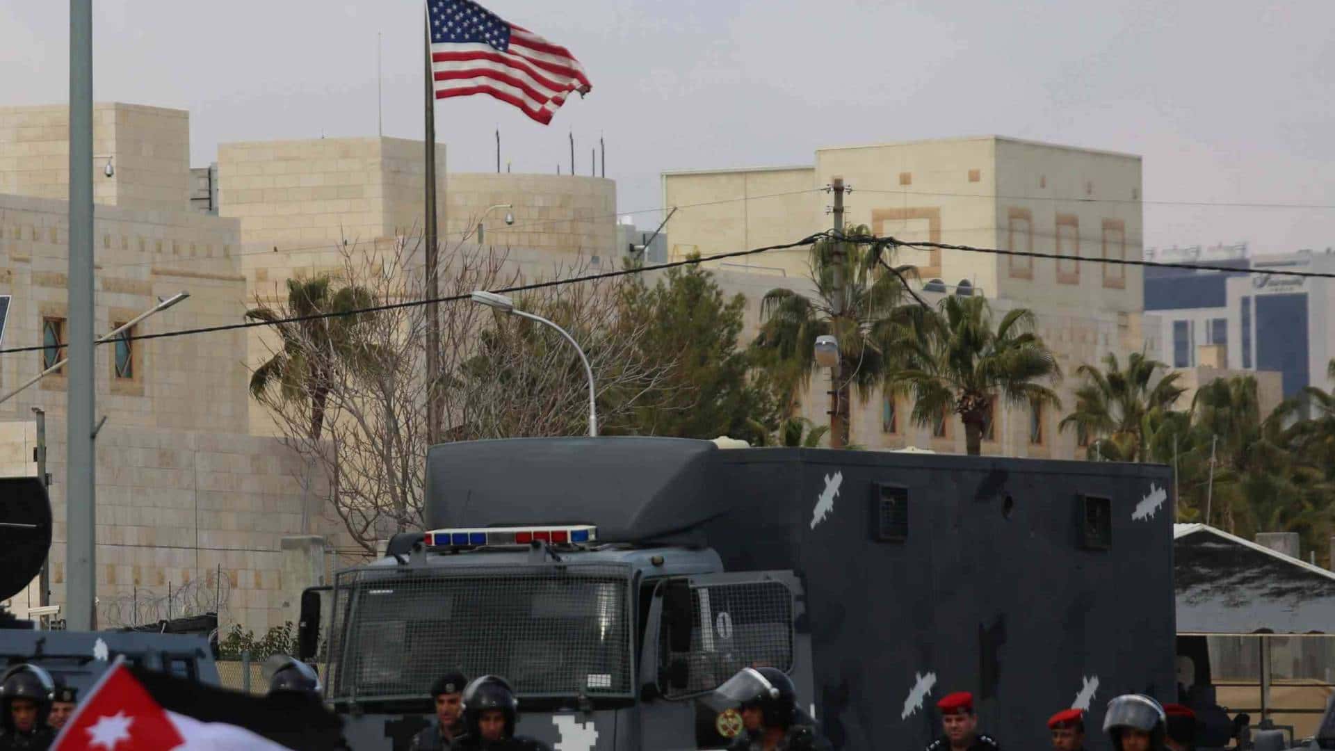 الدار -  أعلنت السفارة الأمريكية في الأردن، الجمعة، إلغاء كافة مواعيد