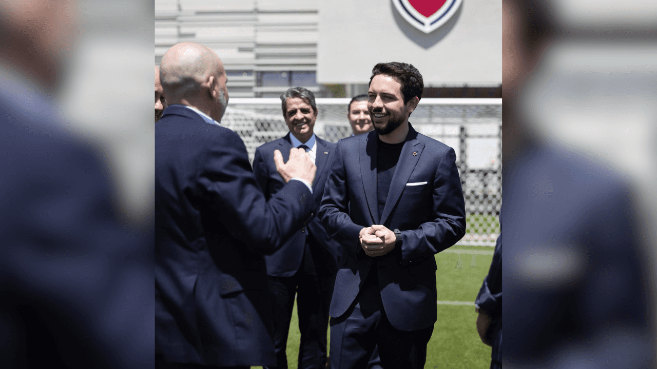 شهدت زيارة الأمير الحسين بن عبدالله الثاني ولي العهد اليوم لاتحاد كرة