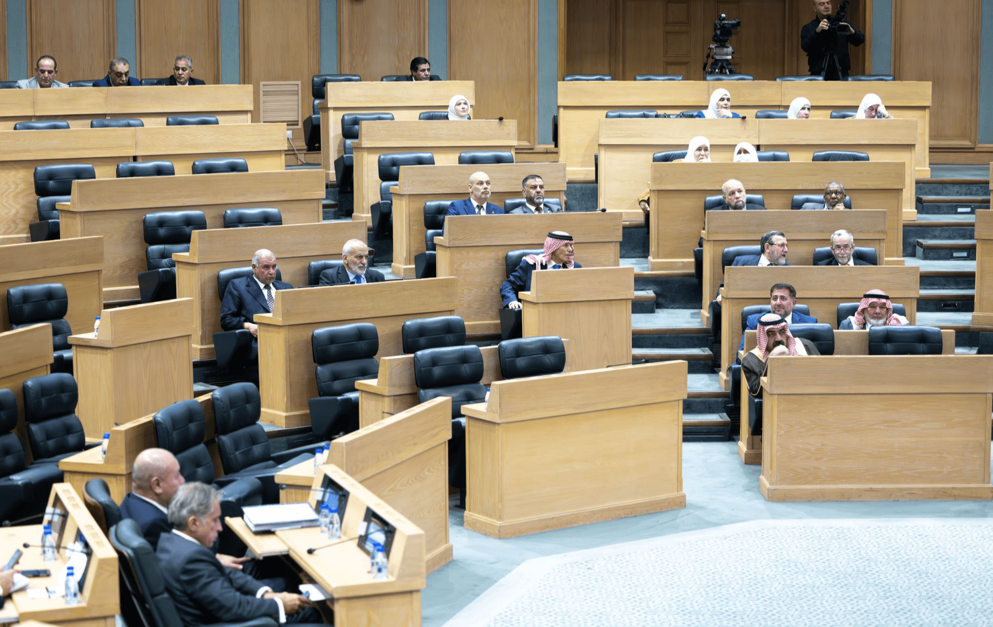 الدار -  صدرت الإرادة الملكية السامية بفض الدورة العادية لمجلس الأمة ا