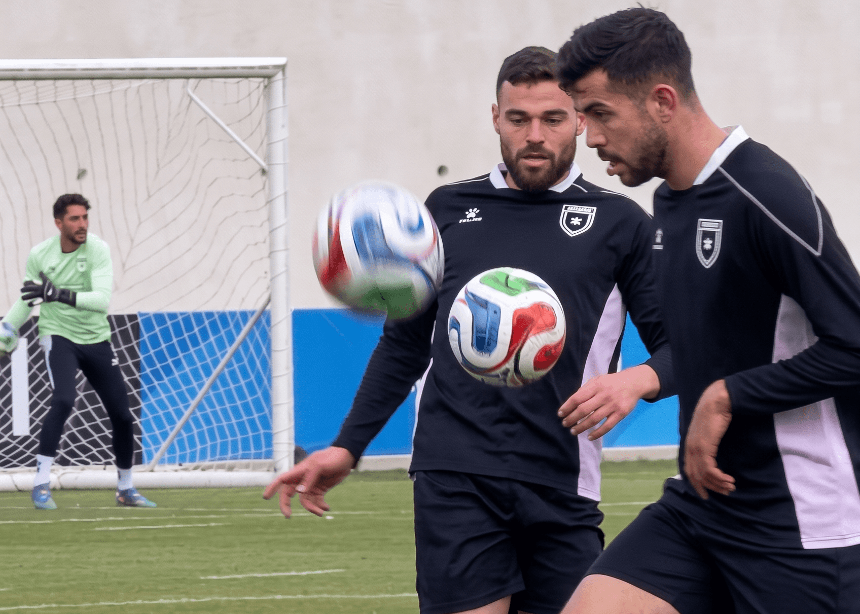 الدار - دشن المنتخب الوطني لكرة القدم "النشامى" تدريباته الفنية والبدن
