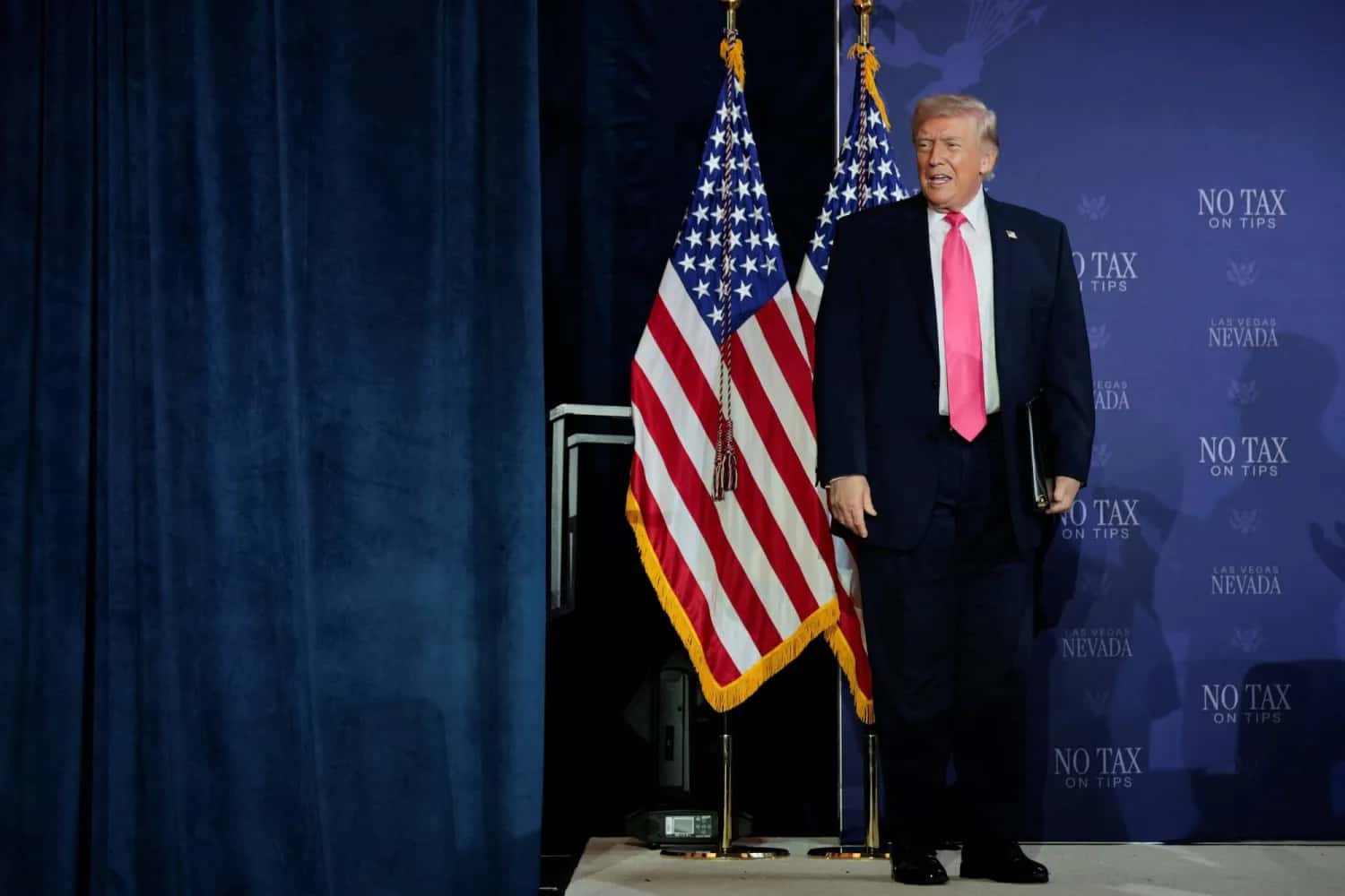 صرّح الرئيس الأمريكي دونالد ترمب، الأربعاء، في تبادل رسائل مع صحيفة "ن