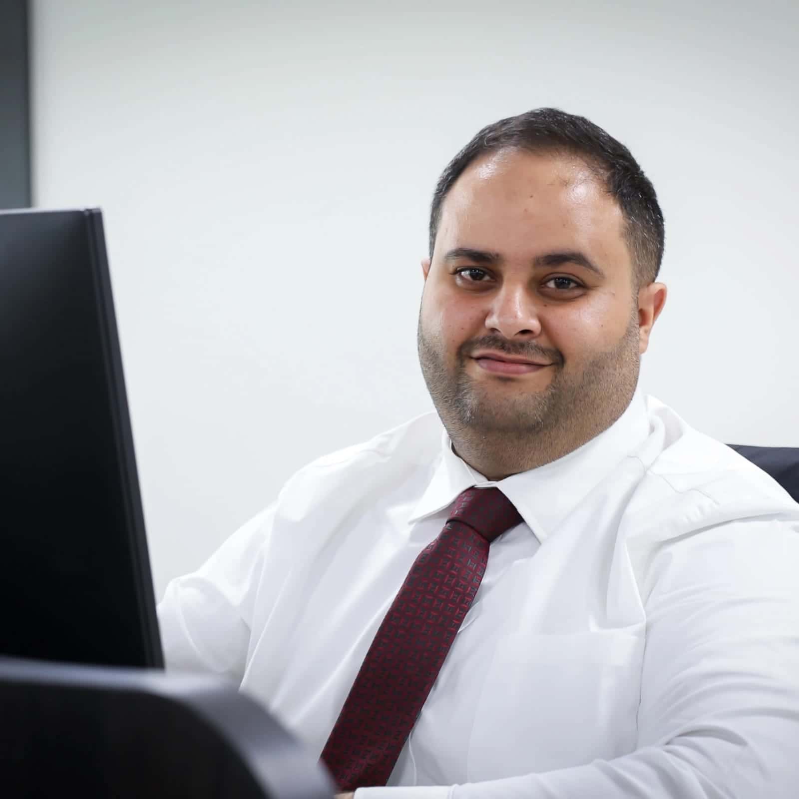 الإدارة ليست مجرد توزيع مهام أو متابعة أداء أو تخطيط ، بل هي فن التعام