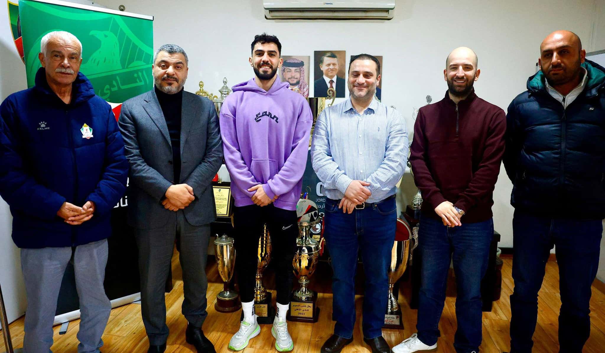 أنهى نادي الوحدات رسميا اليوم الثلاثاء، إجراءات التعاقد مع اللاعب عبدا