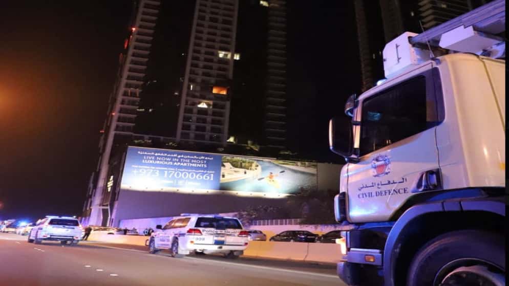 أعلنت وزارة الداخلية البحرينية، فجر الثلاثاء، مقتل شخص وإصابة آخرين في