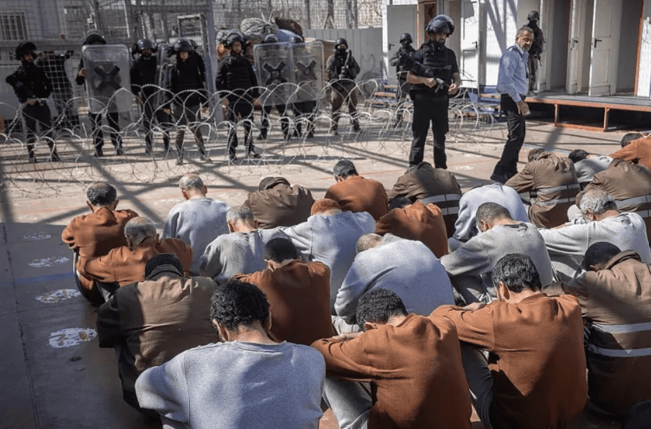 الدار -  أعلن نادي الأسير إن سلطات الاحتلال الإسرائيلي تواصل اعتقال آل