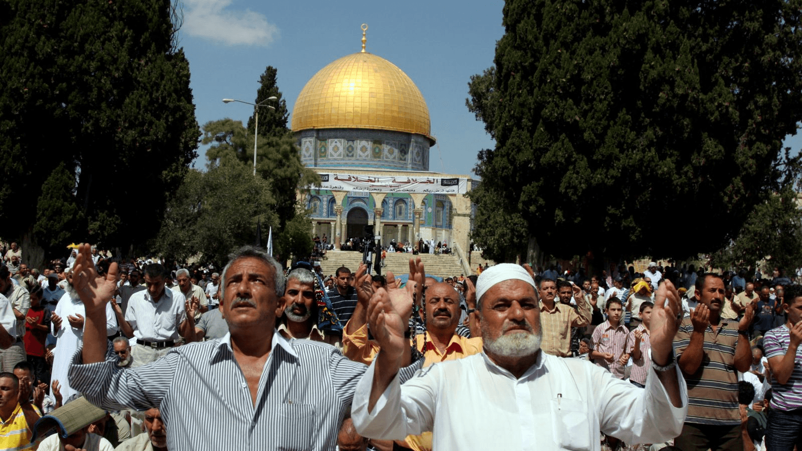 الدار -  أدى نحو 65 ألف مصلٍ، صلاة اليوم الجمعة، في رحاب المسجد الأقصى