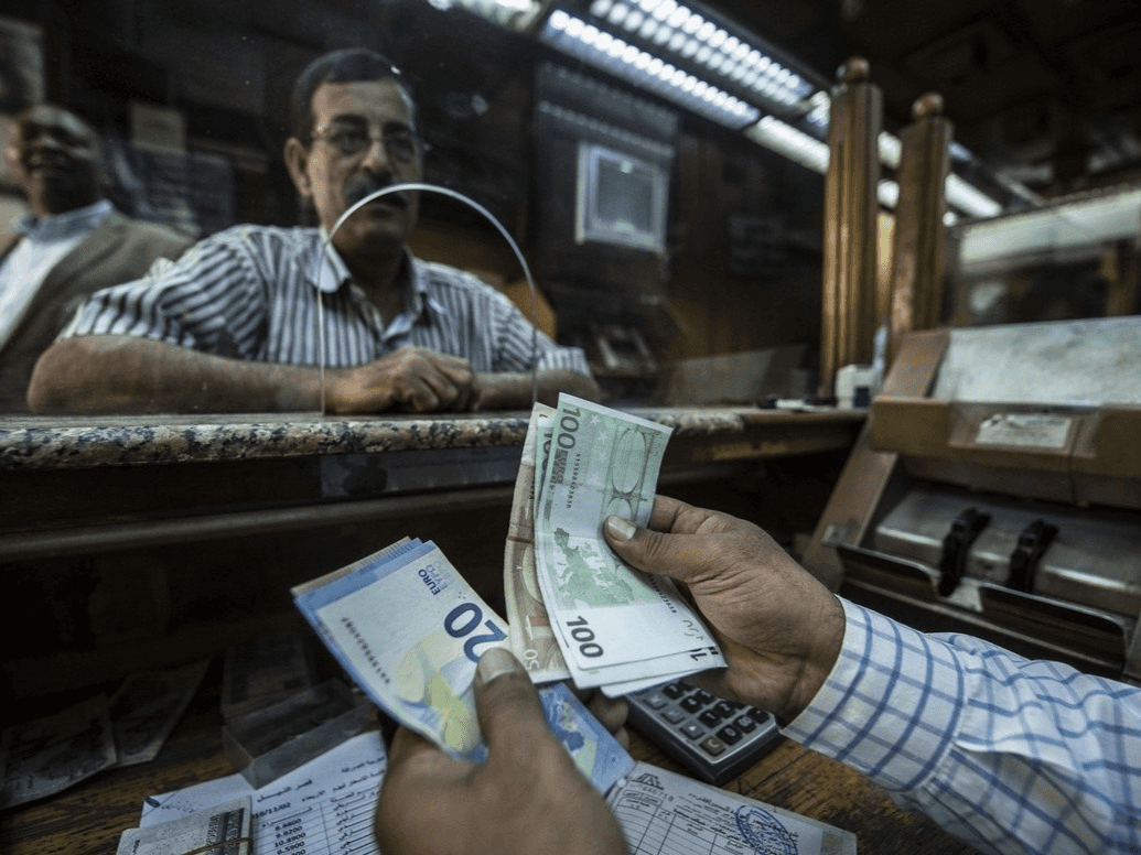 الدار- خاص -  أكد رئيس هيئة الخدمة والإدارة العامة، المهندس فايز النها