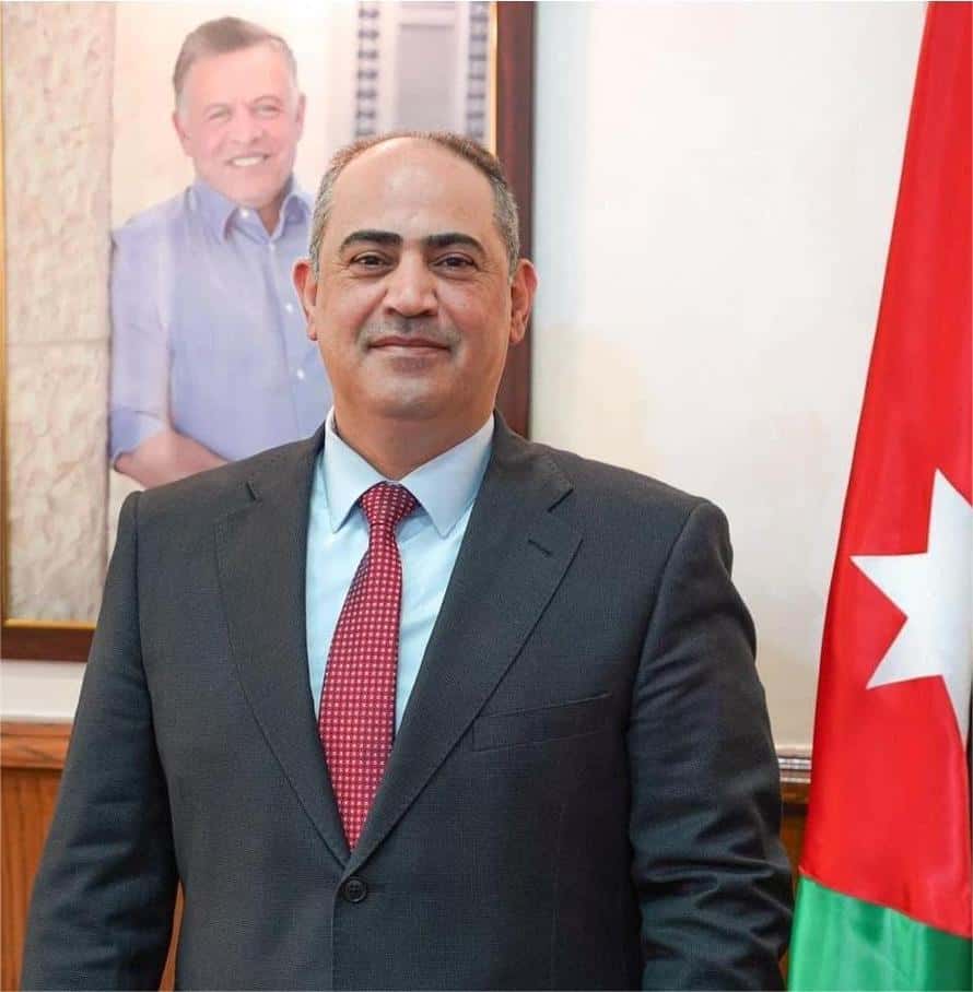 البارحة كنت مع صديق قديم .. هو ملحد بالمناسبة .. منذ عشرين عاما لم يتر