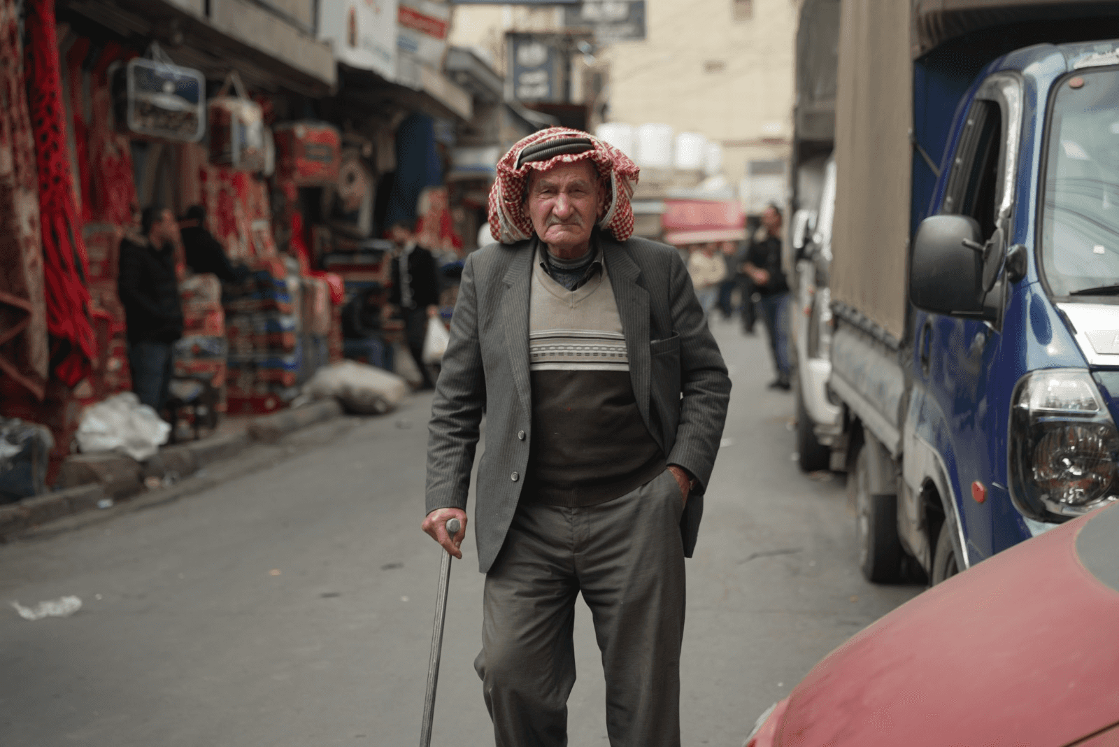 الدار -  تقرير فادي الحمارنة - بينما يستعد آلاف الموظفين الحكوميين لتل