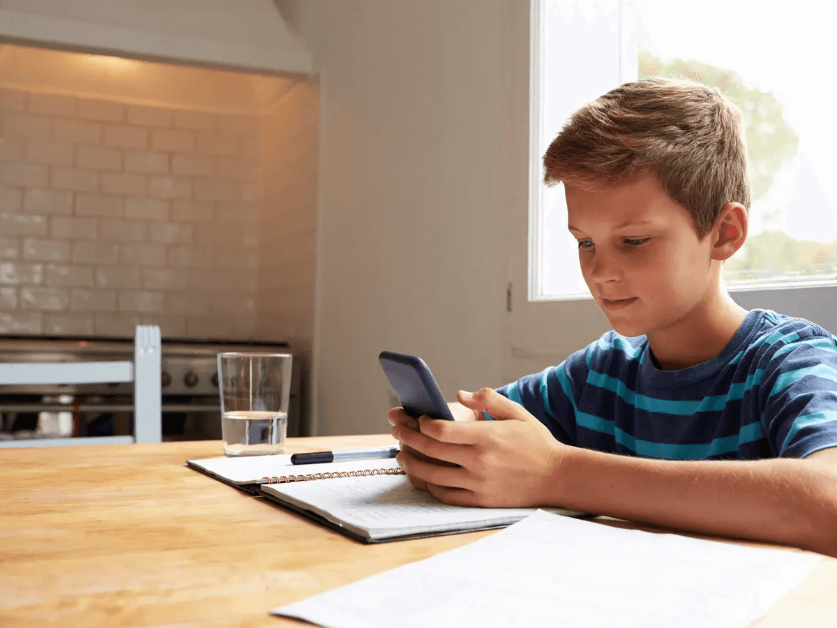 الدار - أطلقت شركة "ميتا"، أمس الخميس أداة جديدة تمنح الآباء صلاحية ال