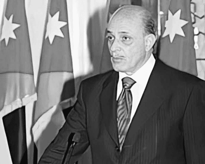 الدار - توفي، الاثنين، النائب الأسبق الدكتور محمد صالح العوران، وفق ما