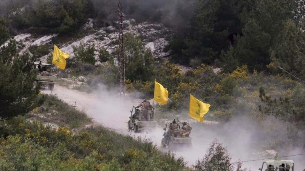 أعلن حزب الله الجمعة خوضه اشتباكات مباشرة مع قوات اسرائيلية في قريتين