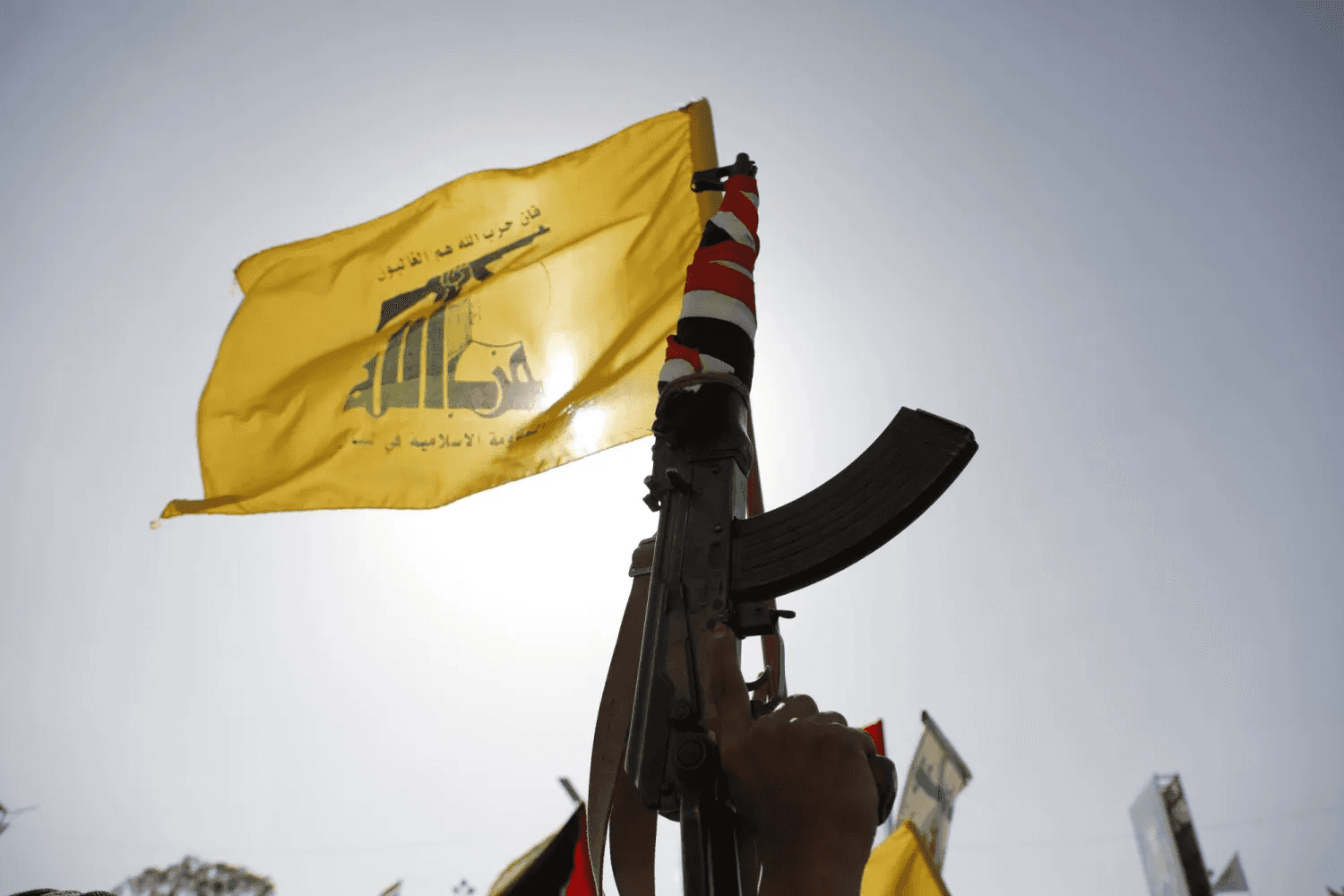 الدار - نفى "حزب الله" بشكل قاطع الأنباء التي تتحدث عن دخول أو سيطرة ق