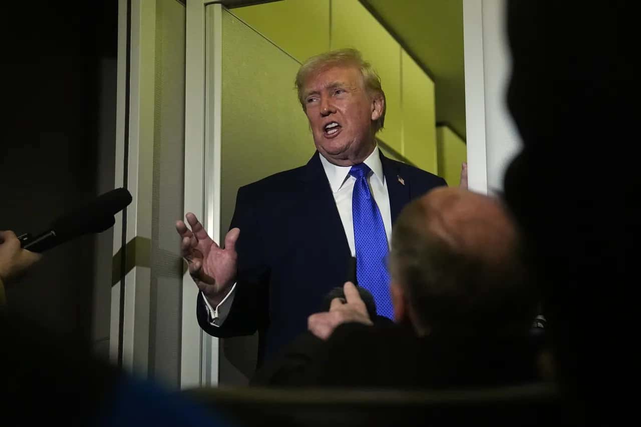 أفاد جهاز الخدمة السرية الأمريكي، الأحد، بأن عناصره قتلوا شخصا مسلحا د