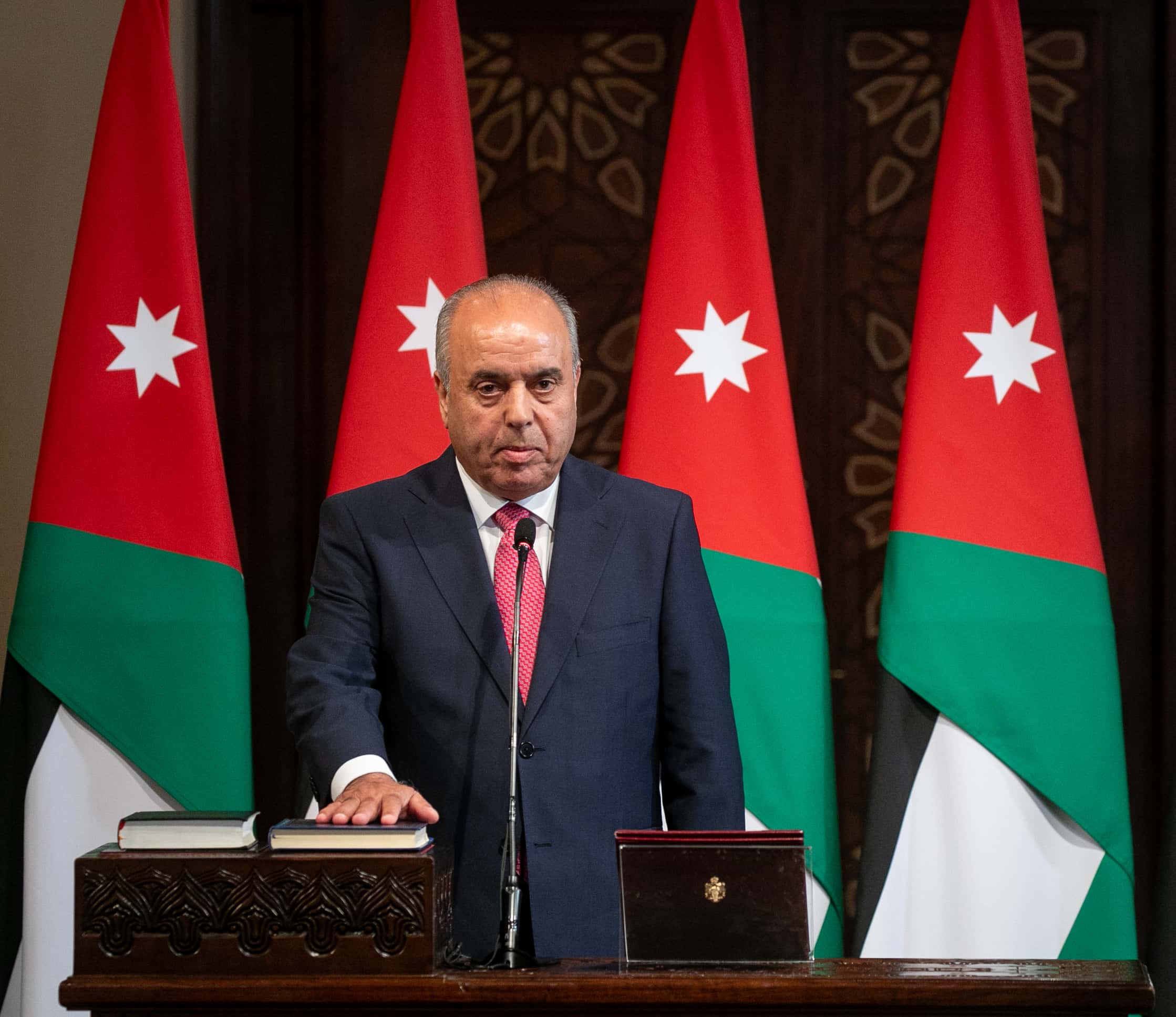 عمم وزير التربية والتعليم ووزير التعليم العالي والبحث العلمي عزمي محاف