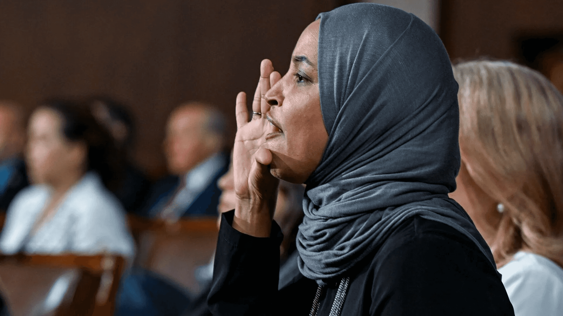الدار -  أثار الرئيس الأمريكي دونالد ترمب جدلاً واسعاً بعد تصريحات مثي