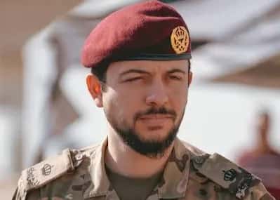 الدار -  قدم ولي العهد والملكة راينا واجب العزاء بشهداء الوطن في بلدة