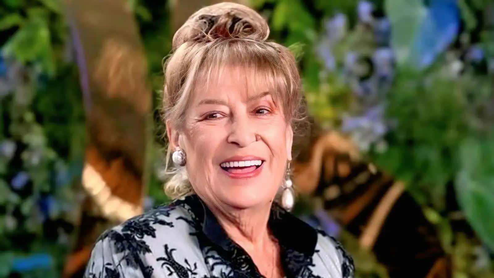 تدخل الفنانة السورية المخضرمة، منى واصف، عامها الخامس والثمانين اليوم