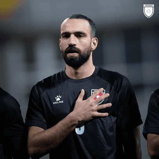 رأي المشجعين عاطفي.. الكابتن جمال أبو عابد يوضح الجدل حول تشكيلة المنت