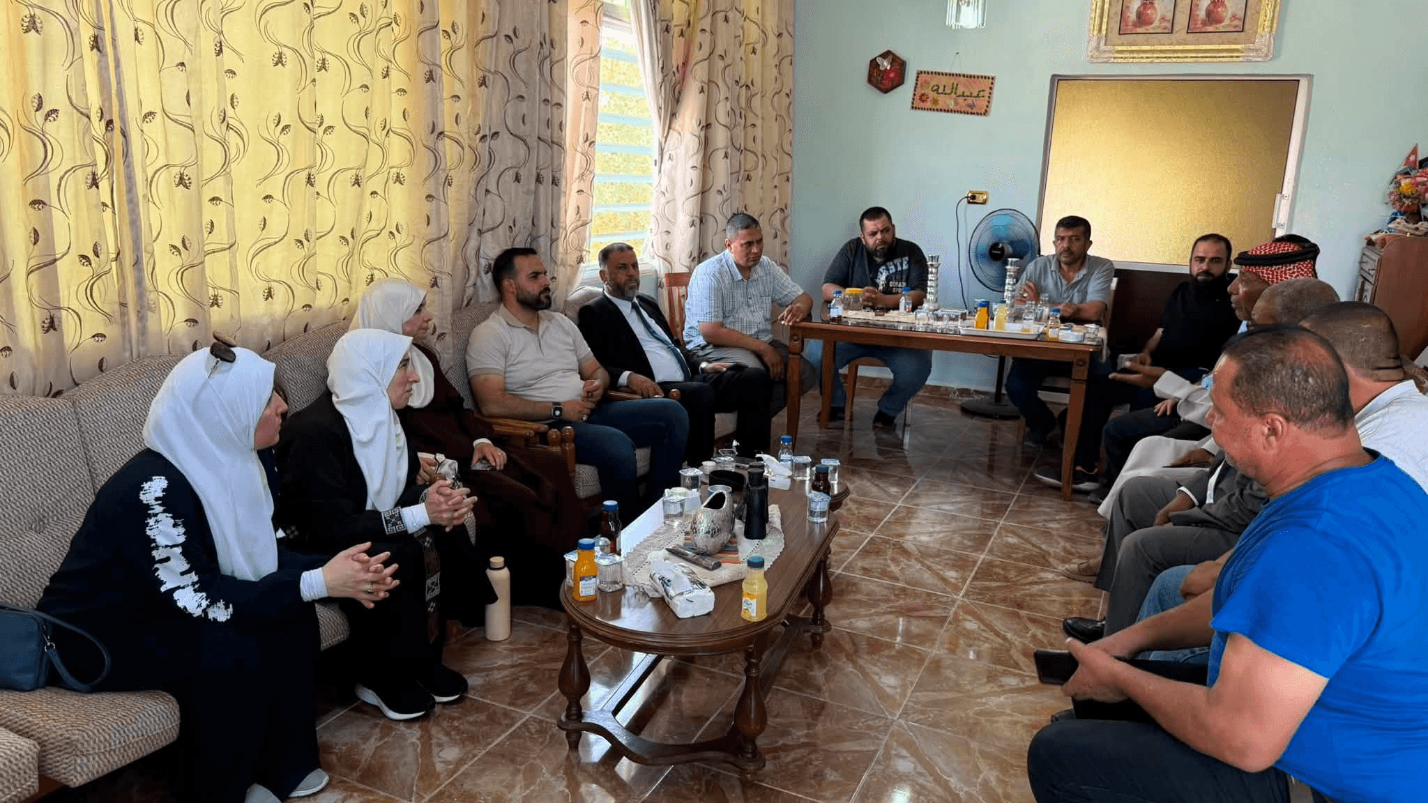 الدار - قامت النائب ديمة طهبوب بزيارة ميدانية إلى أهالي غور الصافي وغو