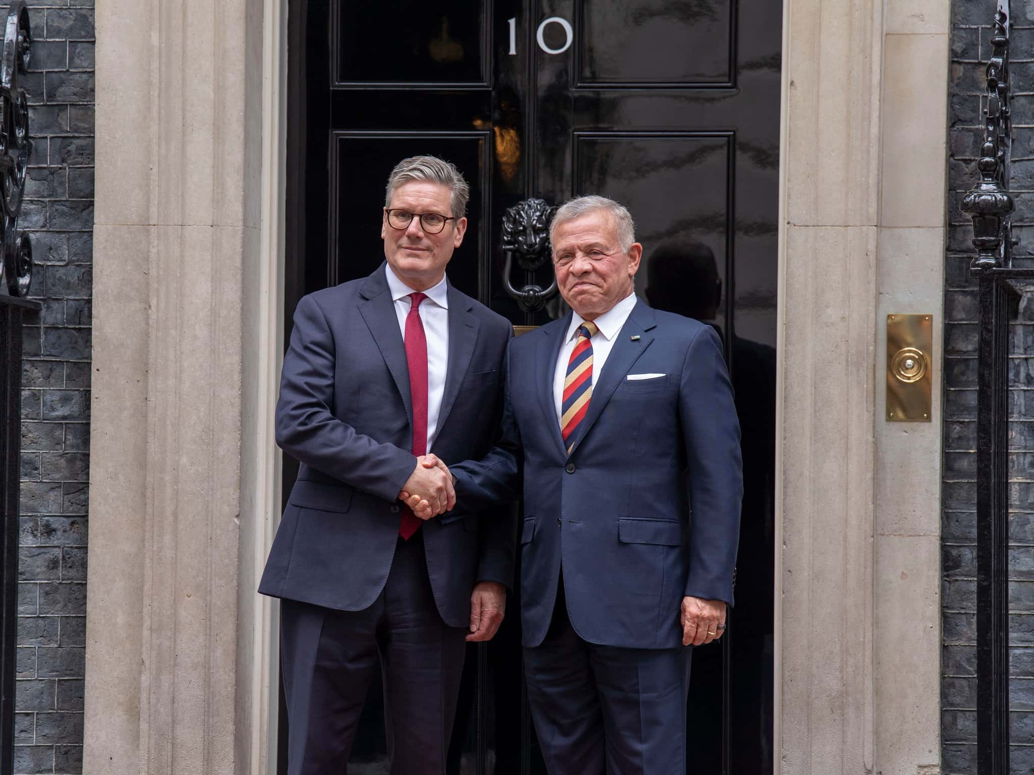 الدار - تلقى جلالة الملك عبدﷲ الثاني، اليوم الأحد، اتصالا هاتفيا من رئ