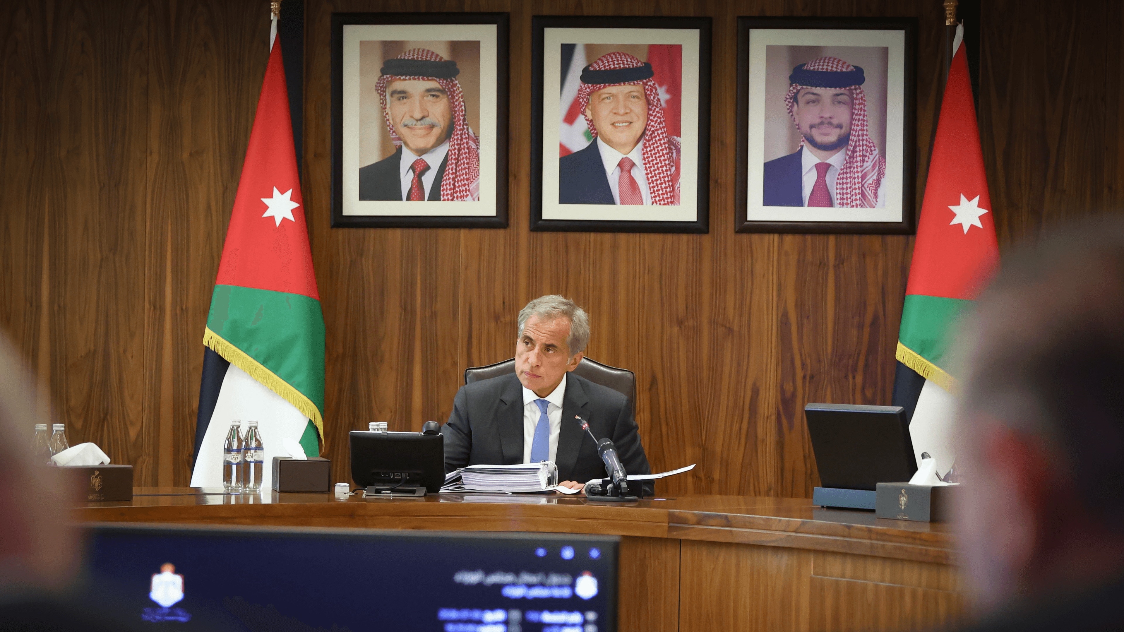 الدار -  وجَّه رئيس الوزراء الدكتور جعفر حسَّان، خلال ترؤُّسه لجلسة مج