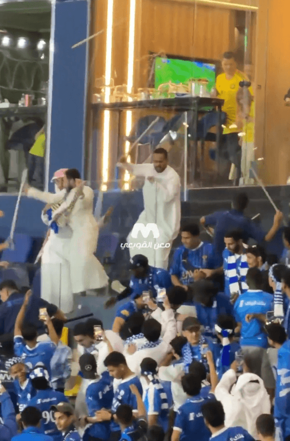 مشاجرة بين جماهير الهلال والنصر