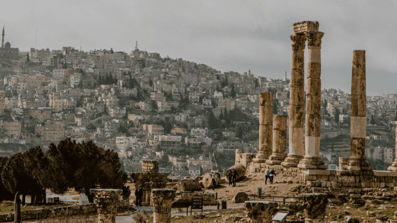 الدار - ترتفع درجات الحرارة اليوم الاثنين لتسجل أعلى بقليل من معدلاتها