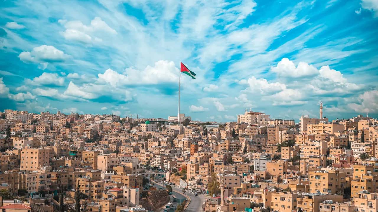 الدار - أدانت عشيرة أبو الراغب في المملكة الأردنية الهاشمية، بأشد عبار