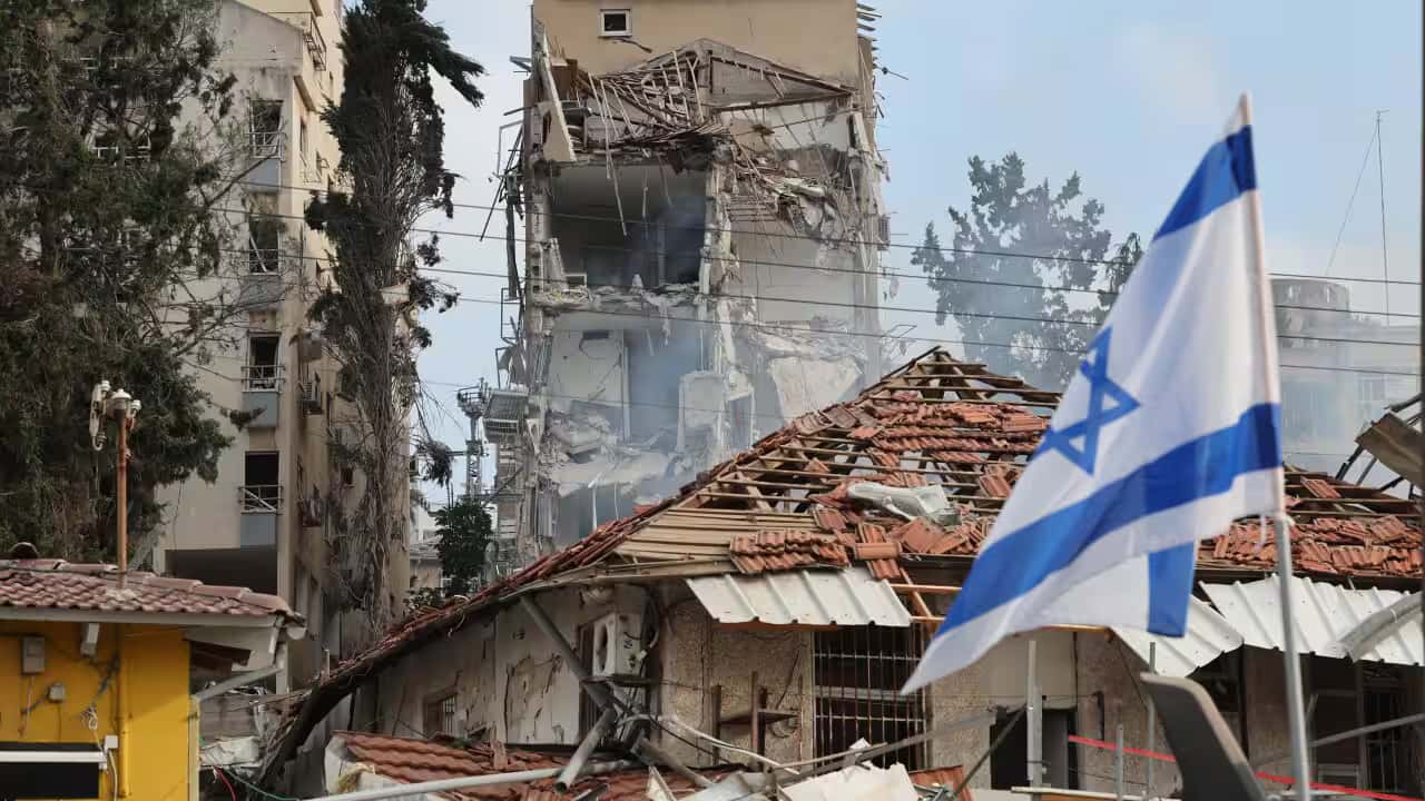 الدار -  أفادت وسائل إعلام إسرائيلية برصد ثماني موجات متتالية من الصوا