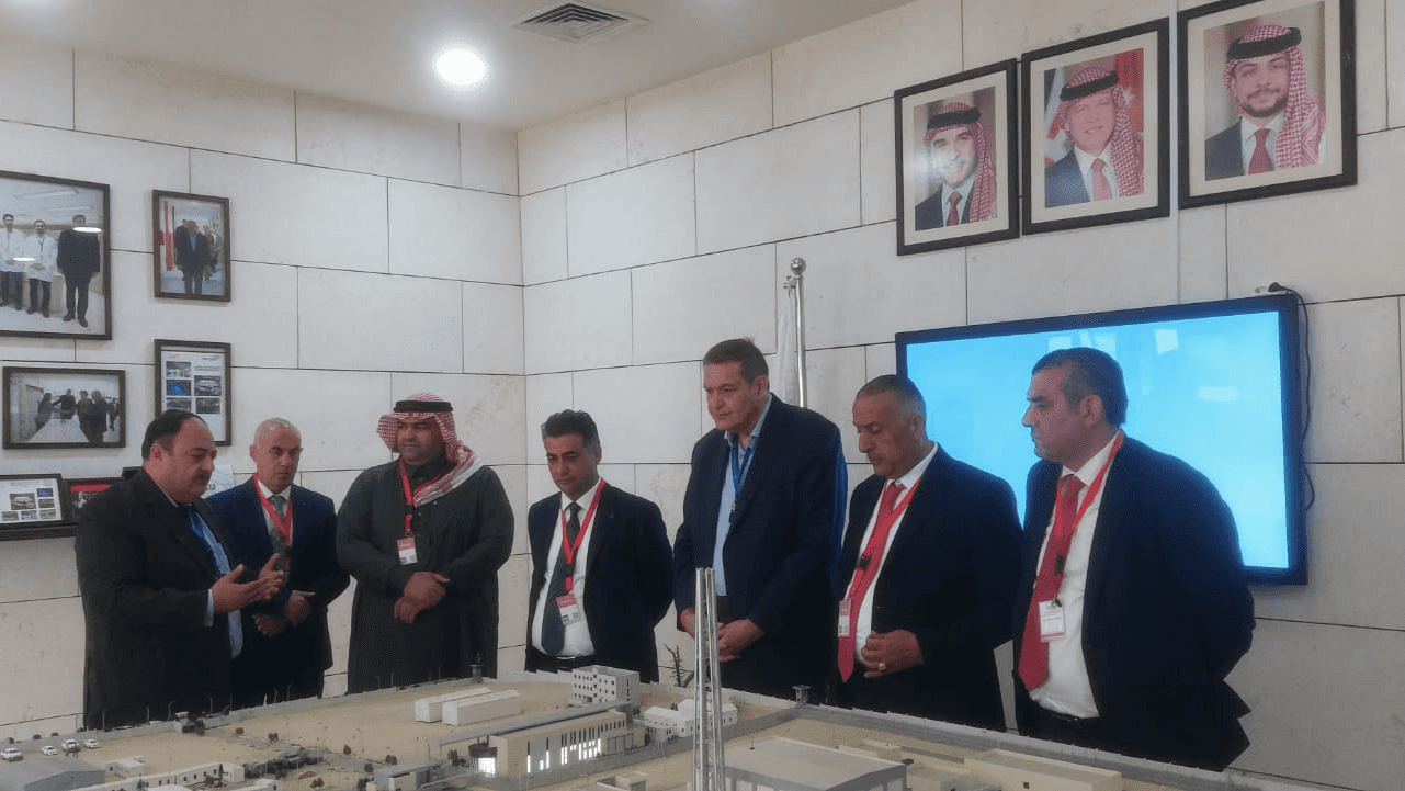 الدار -  نفذ عدد من النواب ضمن مبادرة "نواب في الميدان" جولة ميدانية م