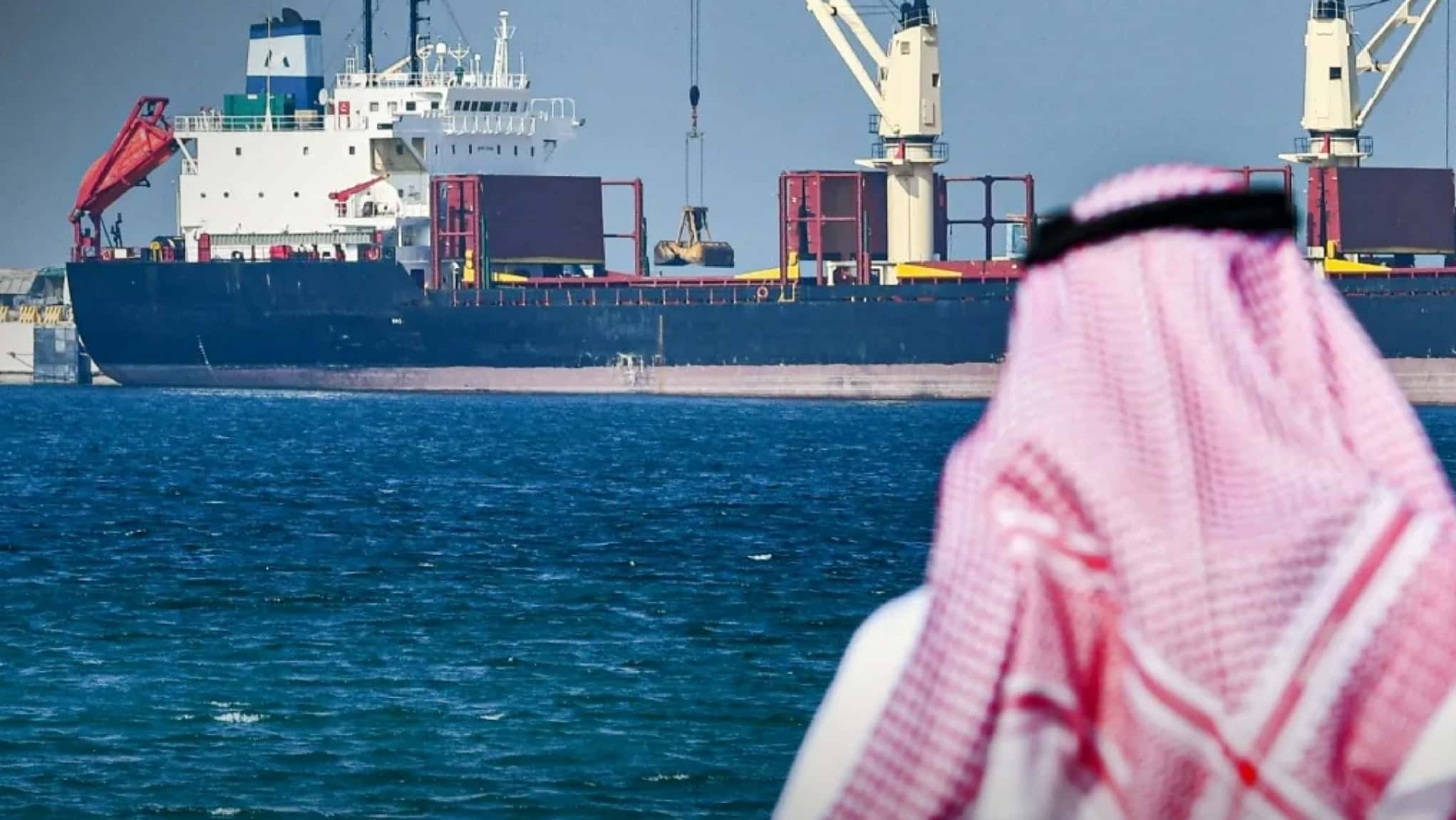 الدار -  أفاد مصدران مطلعان بأن ميناء ينبع السعودي قد أوقف عمليات تحمي