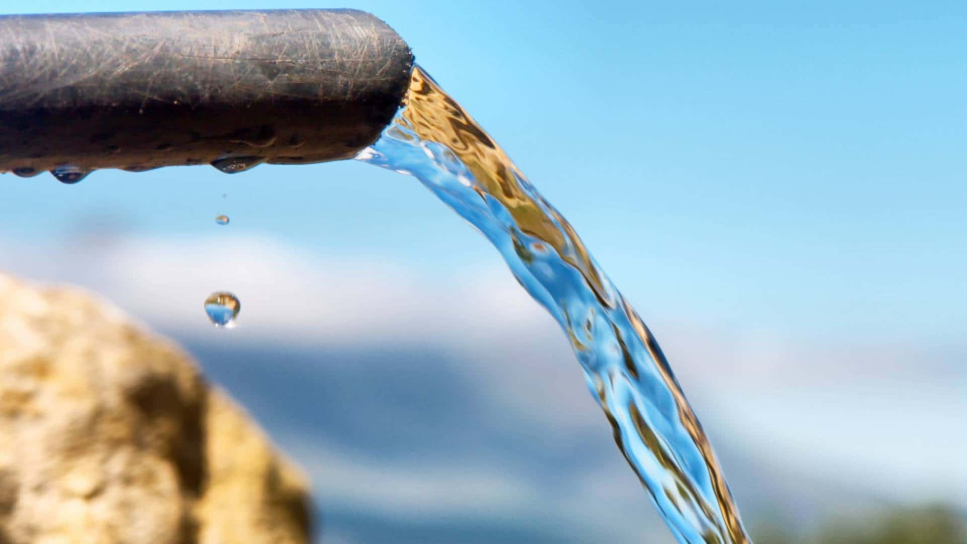 الدار - قال نقيب المهندسين المهندس عبدالله غوشة إن وزارة المياه والري