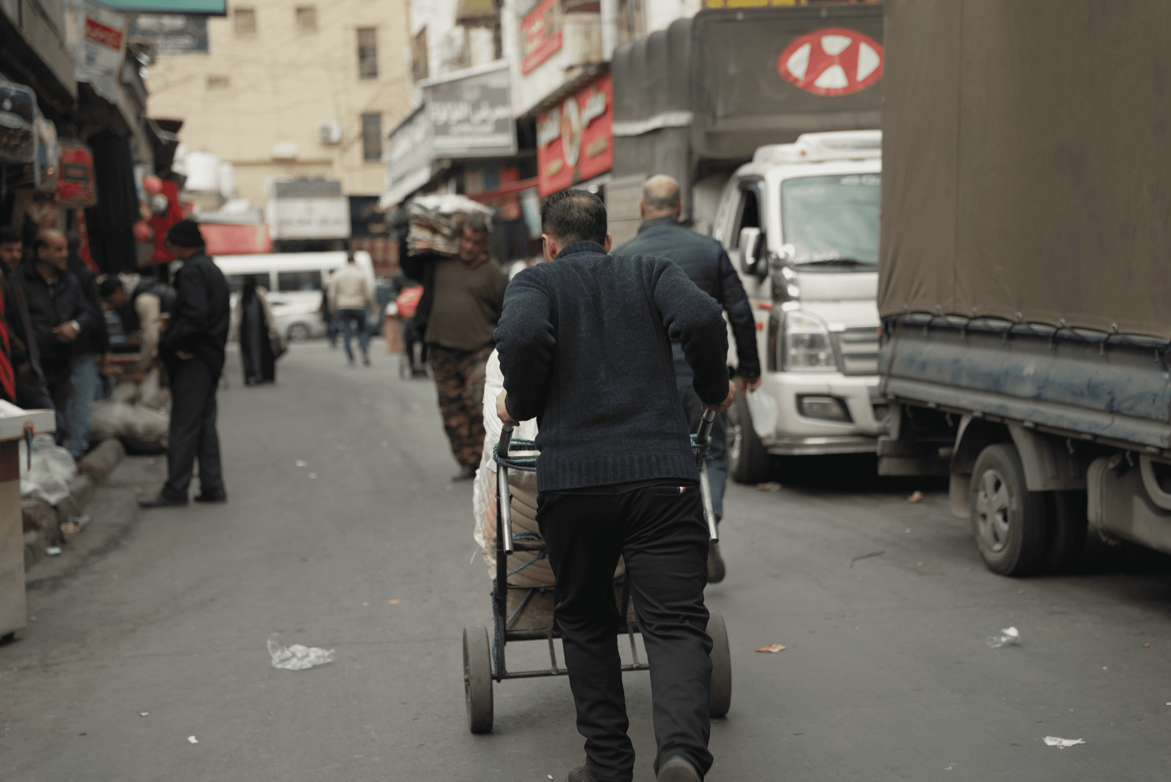 الدار - فادي الحمارنة - في وقت تُلقي فيه الضغوط المعيشية بظلالها على ت