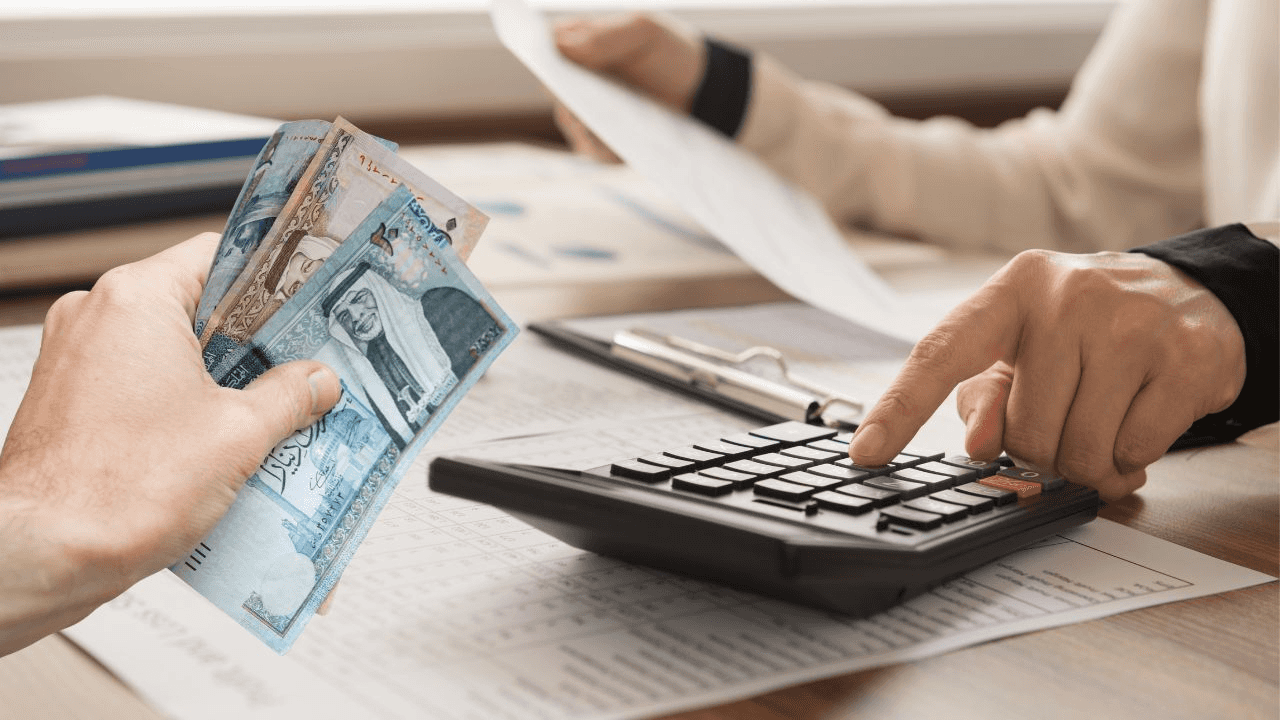 الدار - خاص - كشف مواطنون عن تنامي ظاهرة سماسرة القروض والكفلاء عبر مو
