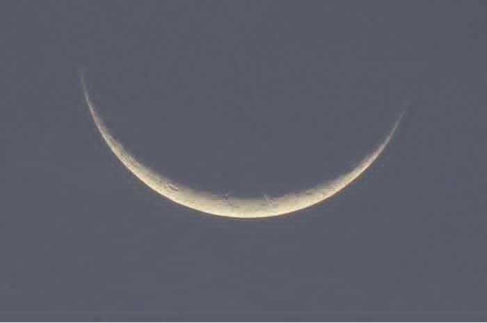 الدار - تترقب عدة دول عربية وإسلامية، نتائج تحري هلال شهر شوال وعيد ال