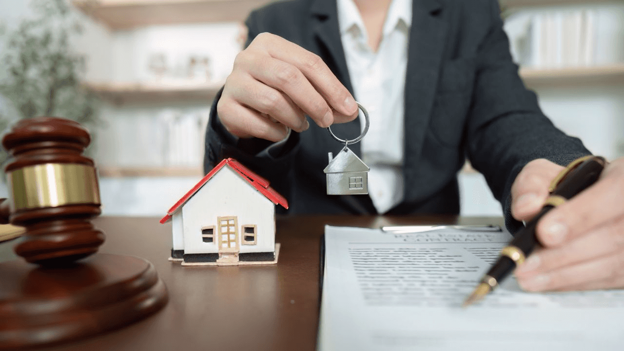 الدار -  صدرت في عدد الجريدة الرسمية، يوم الخميس، حزمة من القوانين الج