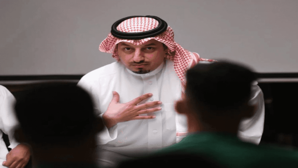 الدار - أعلن رئيس الاتحاد السعودي لكرة القدم، ياسر المسحل، الأحد، استق