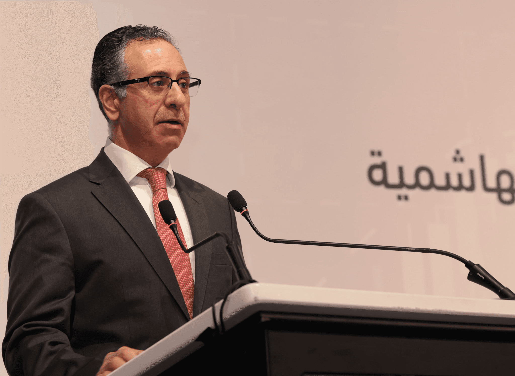 تحدث وزير الصناعة والتجارة يعرب القضاة عن توجيه ولي العهد بأن المواطن
