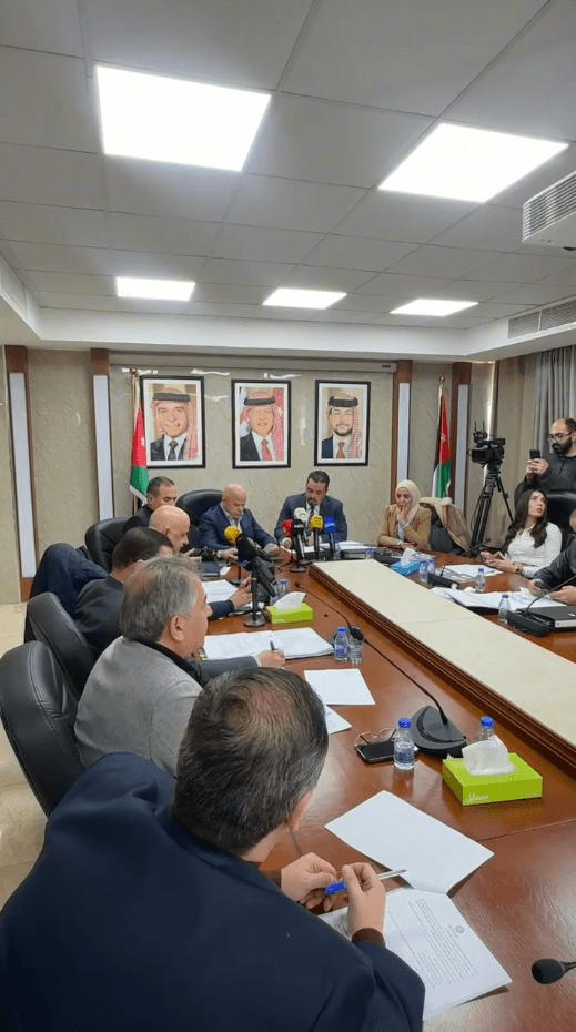 لجنة العمل النيابية تلتقي غرفة تجارة الأردن ضمن حواراتها حول قانون الض