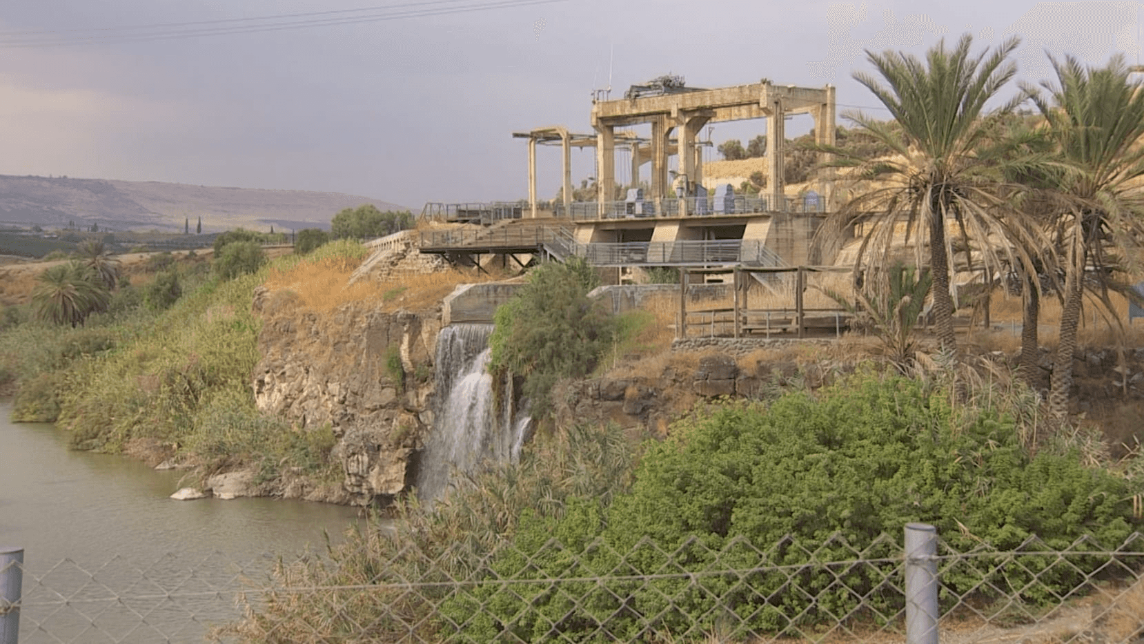 الدار -  سجلت محطة الباقورة أعلى درجة حرارة في المملكة، الخميس، بلغت 4